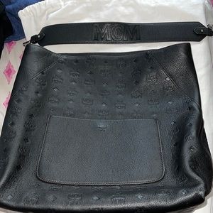MCM Large Klara Hobo